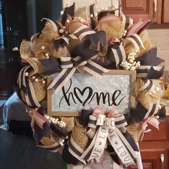 Handmade Wreath - Picture 3 of 3